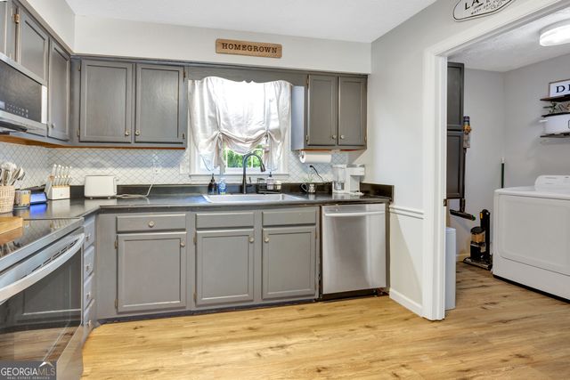 85 Tall Oak Trail, Covington, GA 30014