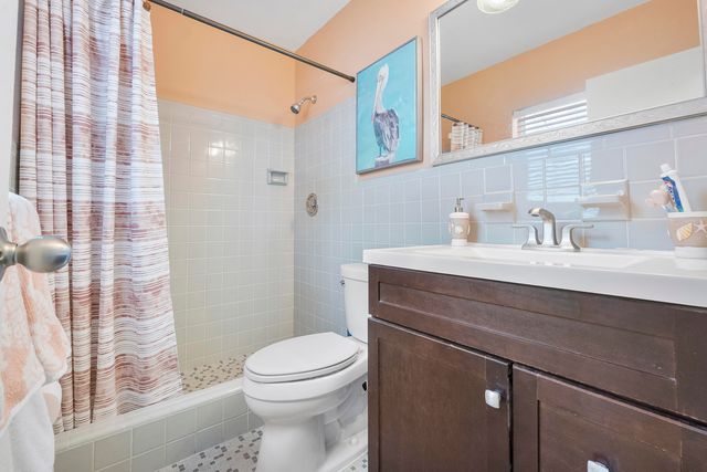 2500 NE 36TH Street 5, Lighthouse Point, FL 33064