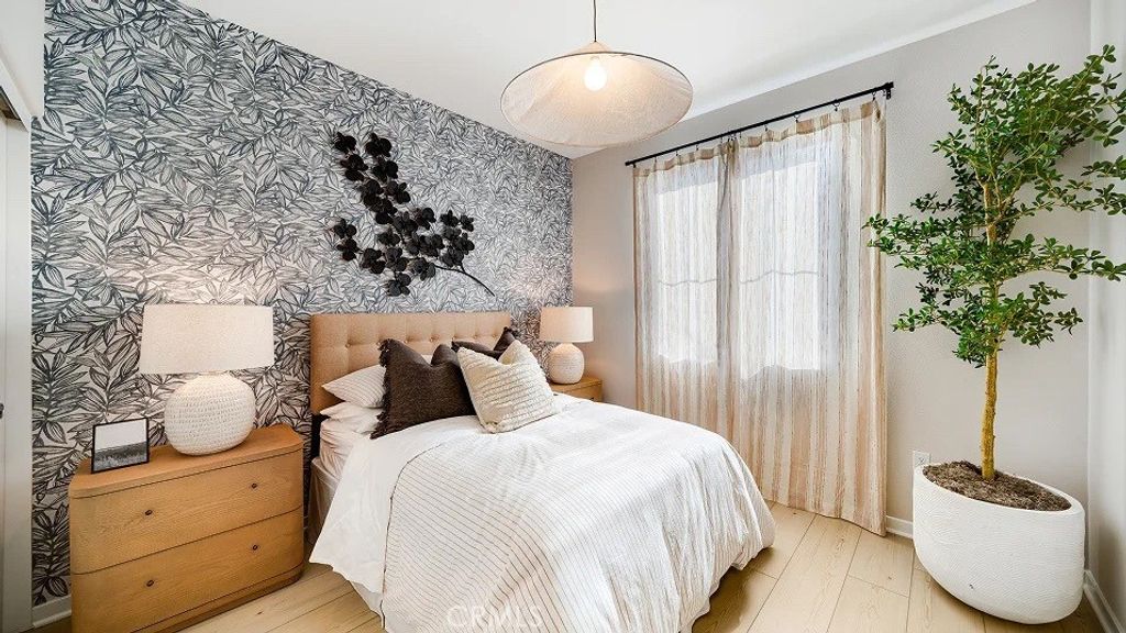 Image 12 of property listing at 3256 Floral Paseo, Ontario, CA 91761