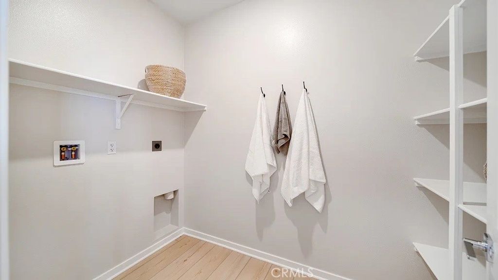 Image 20 of property listing at 3256 Floral Paseo, Ontario, CA 91761