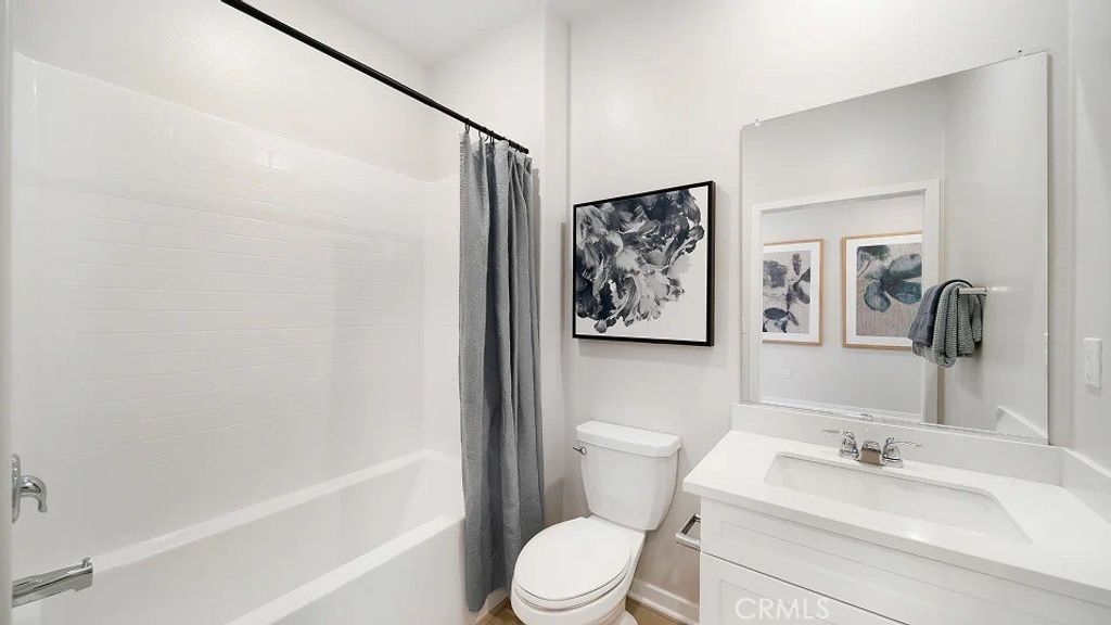 Image 9 of property listing at 3256 Floral Paseo, Ontario, CA 91761