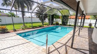 1702 SE 14th ST, Cape Coral, FL 33990