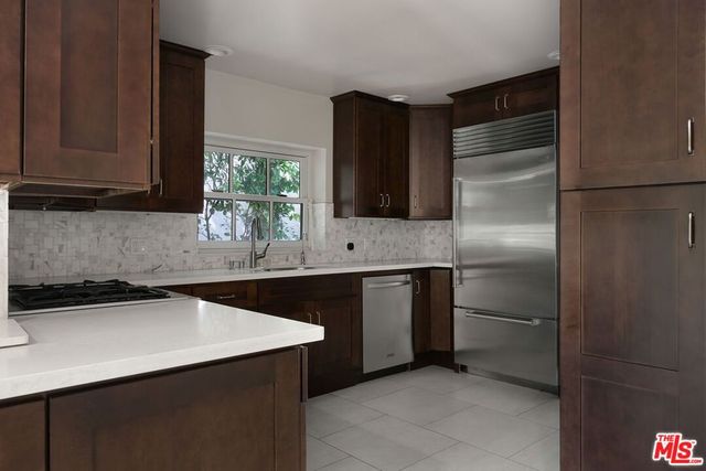 1229 Geneva Street, Glendale, CA 91207