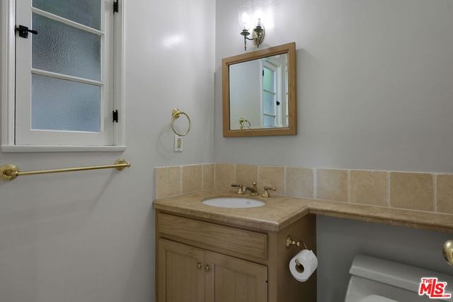 1229 Geneva Street, Glendale, CA 91207