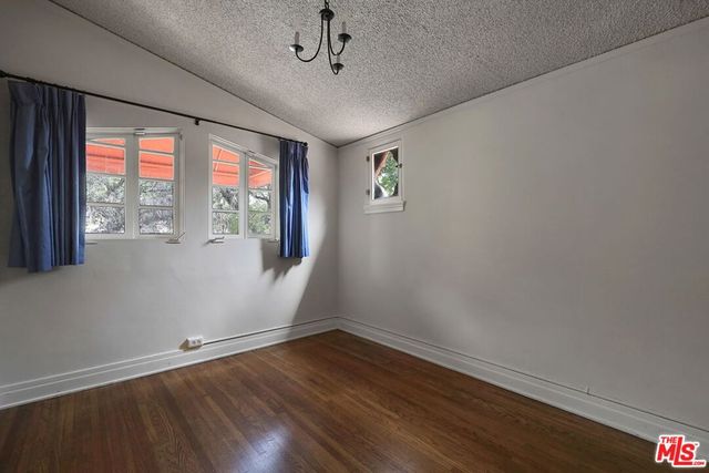 1229 Geneva Street, Glendale, CA 91207