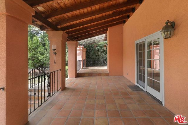 1229 Geneva Street, Glendale, CA 91207
