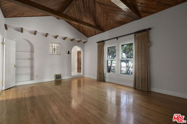 1229 Geneva Street, Glendale, CA 91207