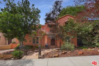 1229 Geneva Street, Glendale, CA 91207
