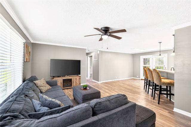 312 Shivler Rd, Raccoon Twp, PA 15050