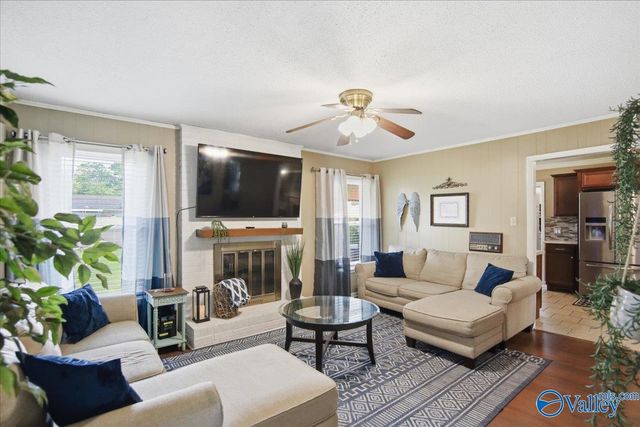 1305 Cloverdale Avenue SW, Decatur, AL 35601