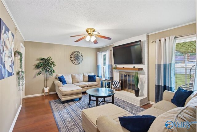 1305 Cloverdale Avenue SW, Decatur, AL 35601