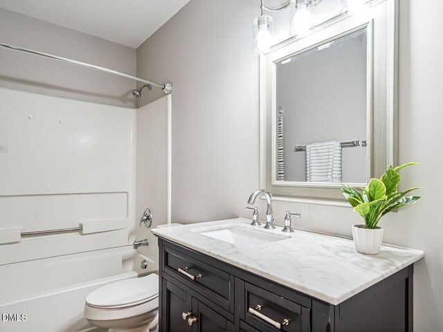 624 Oleander Road, Raleigh, NC 27603