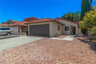 1699 Glenview Drive, Perris, CA 92571