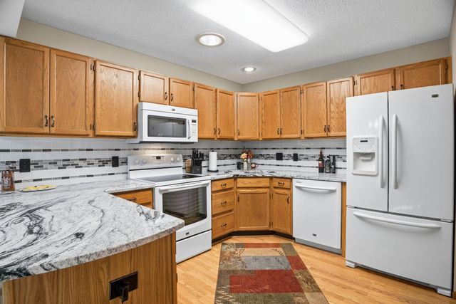 114 Carmel Avenue W 15, West Saint Paul, MN 55118