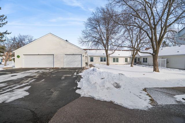 114 Carmel Avenue W 15, West Saint Paul, MN 55118