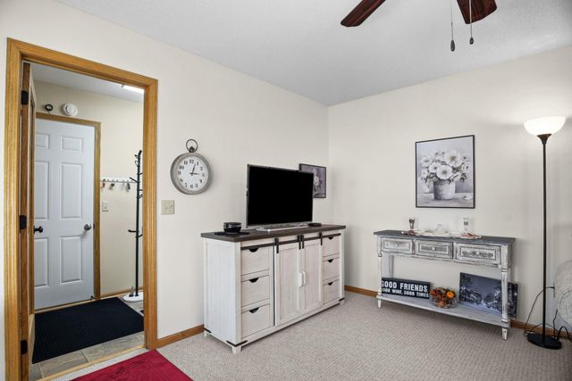 114 Carmel Avenue W 15, West Saint Paul, MN 55118