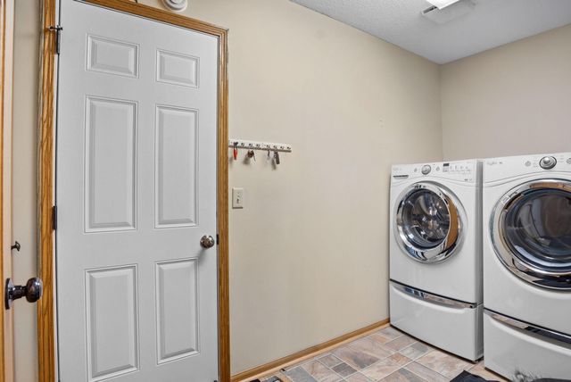 114 Carmel Avenue W 15, West Saint Paul, MN 55118