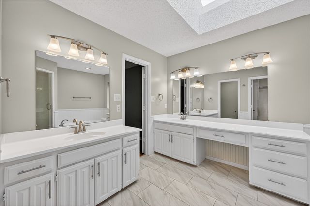 605 Meadowcrest Drive, Highland Village, TX 75077