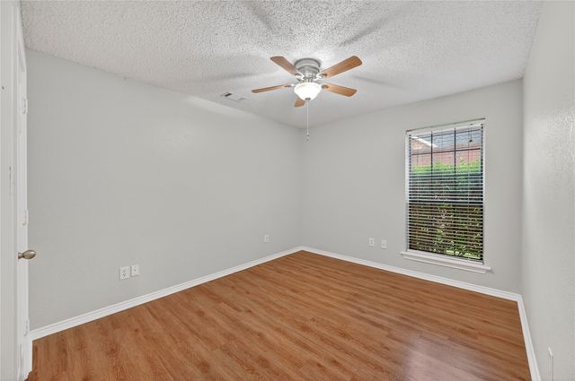 605 Meadowcrest Drive, Highland Village, TX 75077