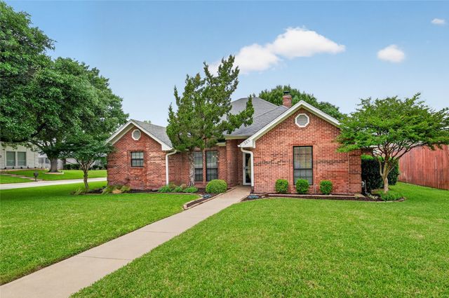 605 Meadowcrest Drive, Highland Village, TX 75077