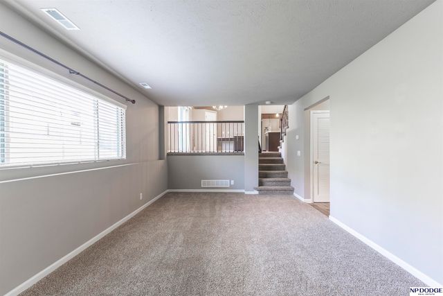 17570 Grand Avenue, Omaha, NE 68116