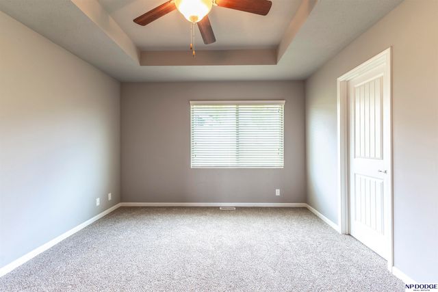 17570 Grand Avenue, Omaha, NE 68116