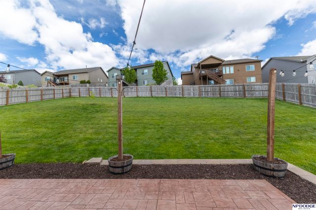 17570 Grand Avenue, Omaha, NE 68116