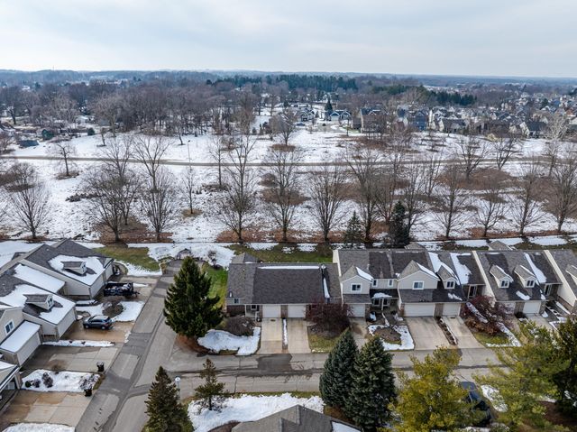 7551 Navajo Valley Drive SW, Byron Center, MI 49315