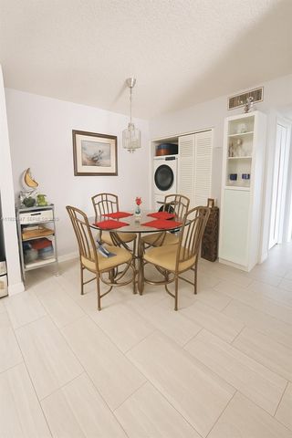 15530 SW 80th St C-301, Miami, FL 33193