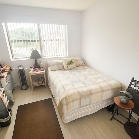 15530 SW 80th St C-301, Miami, FL 33193