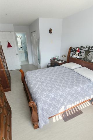 15530 SW 80th St C-301, Miami, FL 33193