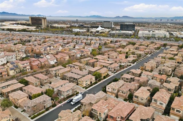 11353 Corsica Mist Avenue, Las Vegas, NV 89135