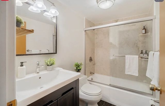 164 Galen St 64, Watertown, MA 02472