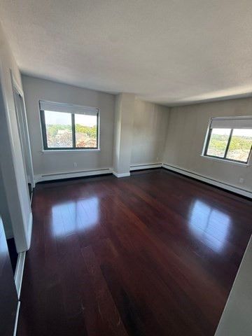 164 Galen St 64, Watertown, MA 02472