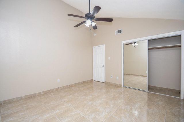13115 Pebblewalk Circle S, Houston, TX 77041