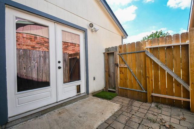 13115 Pebblewalk Circle S, Houston, TX 77041