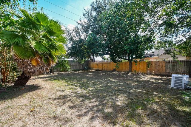 13115 Pebblewalk Circle S, Houston, TX 77041
