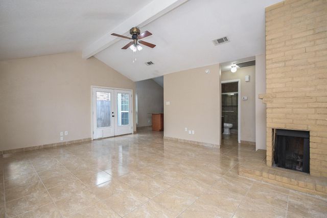 13115 Pebblewalk Circle S, Houston, TX 77041