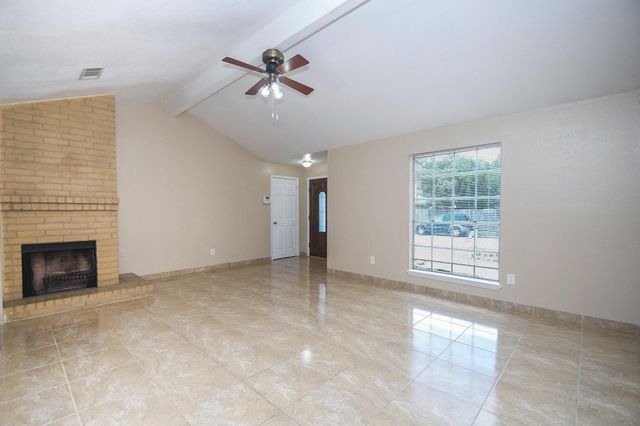 13115 Pebblewalk Circle S, Houston, TX 77041