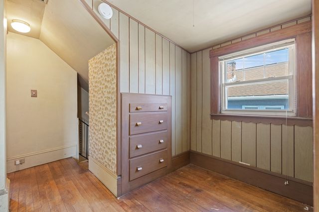 118 Dana Ave, Worcester, MA 01604