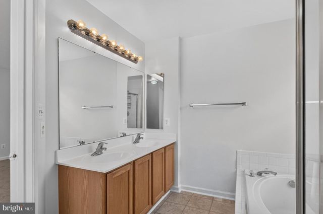 15044 GAFFNEY CIR, Gainesville, VA 20155
