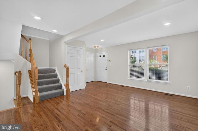15044 GAFFNEY CIR, Gainesville, VA 20155