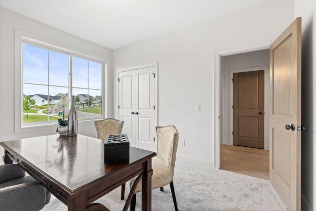 19820 Henning Avenue, Lakeville, MN 55044