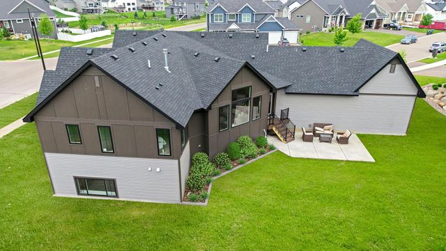 19820 Henning Avenue, Lakeville, MN 55044