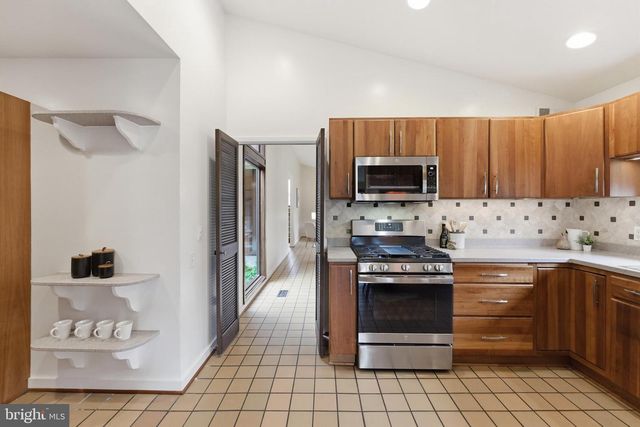 421 BEAUMONT RD, Silver Spring, MD 20904