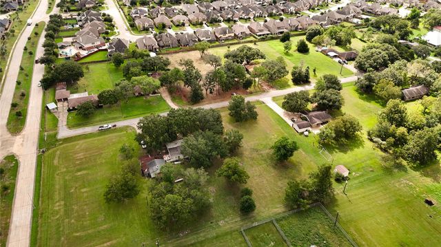 606 Sycamore Road, Richmond, TX 77469