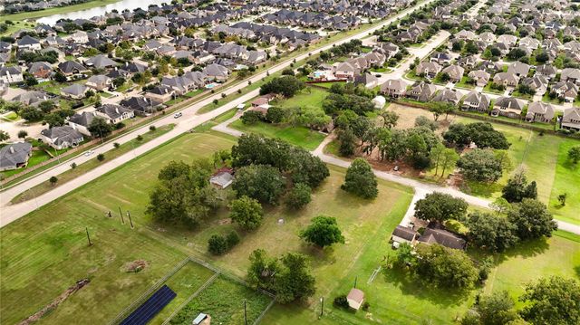 606 Sycamore Road, Richmond, TX 77469