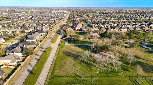 606 Sycamore Road, Richmond, TX 77469