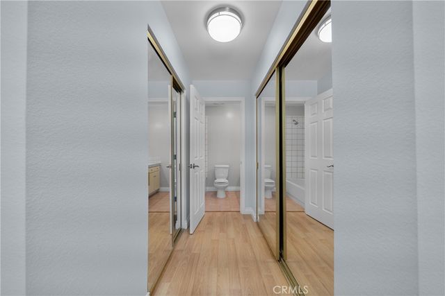 5916 Whitsett AVE 2, Valley Village, CA 91607