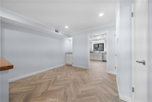 5916 Whitsett AVE 2, Valley Village, CA 91607